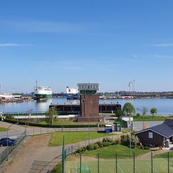Container-Aussichtsturm Blick vom Turm 20200508_101728 (c) Tanja Mehl_Erlebnis Bremerhaven