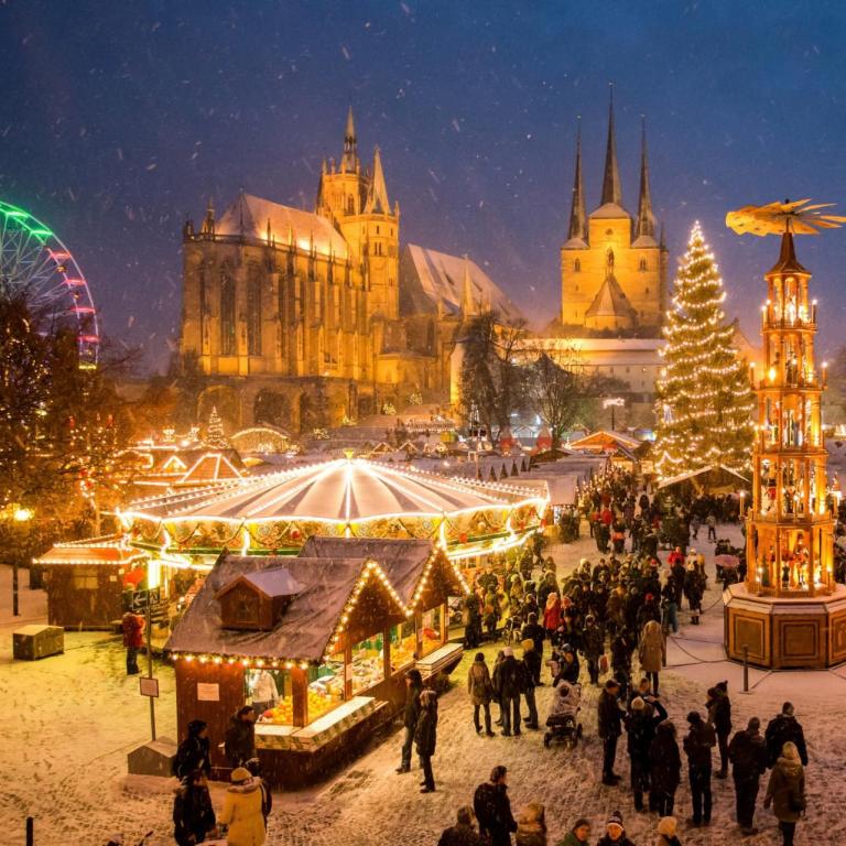 2_Weihnachtsmarkt mit Schnee_2012_©Matthias Frank Schmidt_CC-BY-NC-ND_retuschiert_Zuschnitt